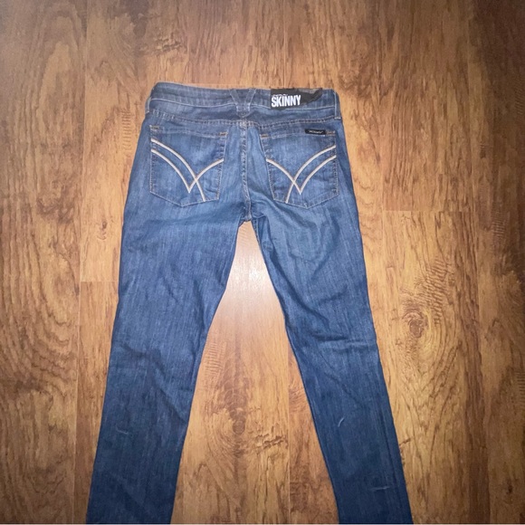 William Rast Distressed Jerri Skinny Jeans! NWT! - Picture 6 of 10